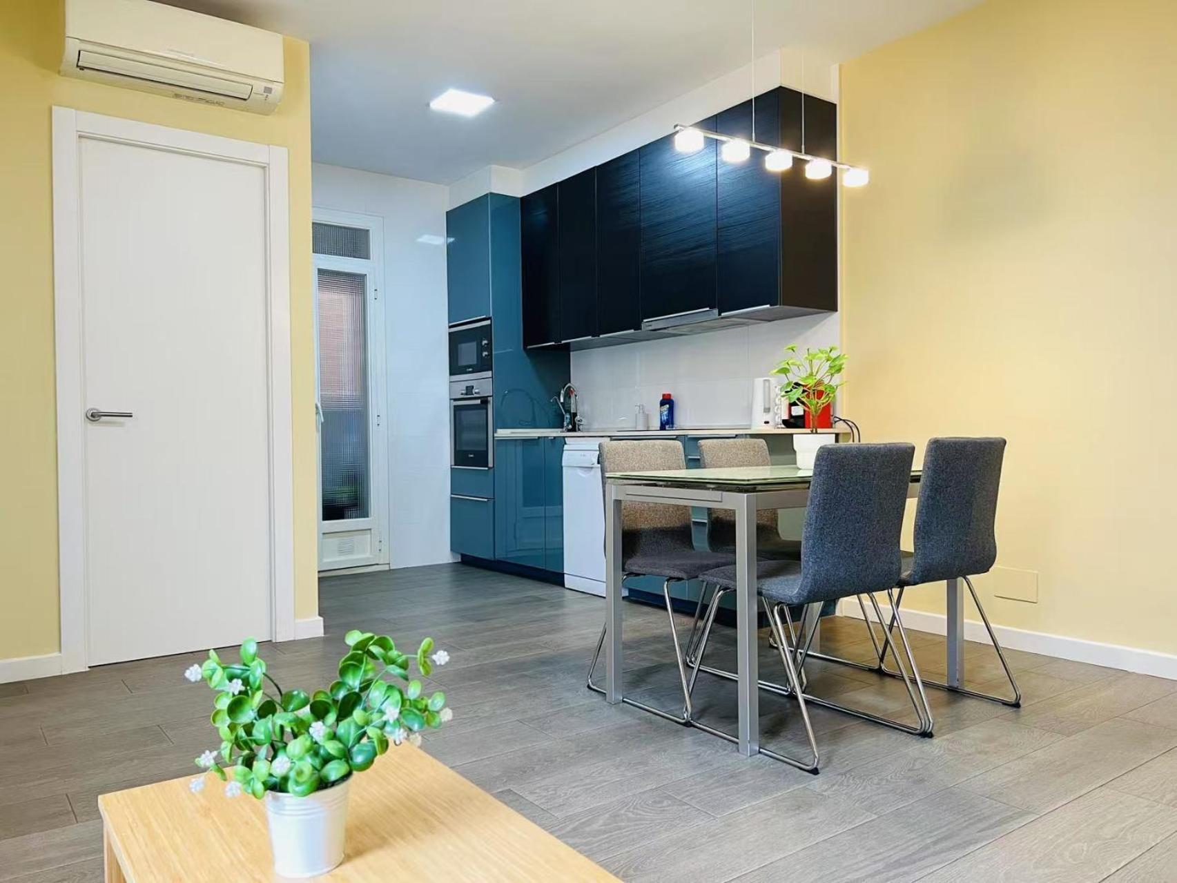 Apartamento Sants Barcelona Exterior foto